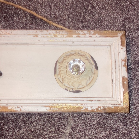 Shabby chick wall hanging rustic can be used in any room - Picture 4 of 5